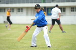 Junior Cricket: England and Bangladesh meet in decider